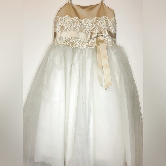David’s Bridal Ivory and Champagne Flower Gurl Tulle Dress SZ 4 ! - Picture 3 of 9